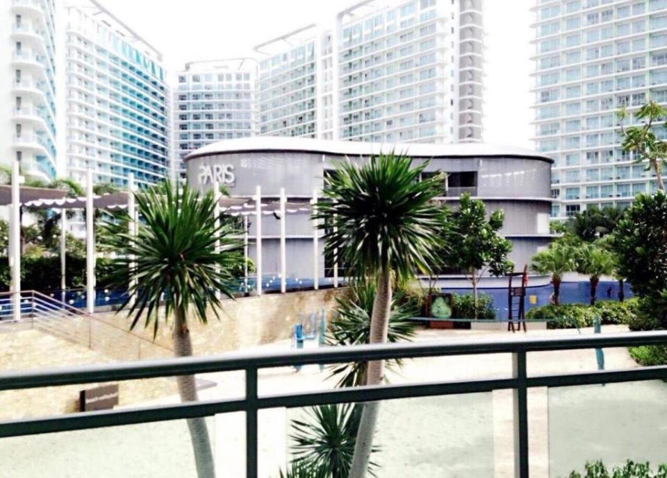 Azure South - Wave Pool - Heart Of The City Paranaque City Экстерьер фото